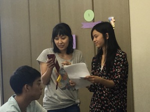 Demi, another JS leader, helping Amanda translate her testimony into Japanese.